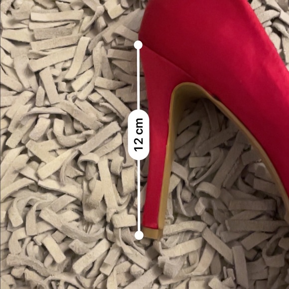 Satin red Nine West bowtie peep toe high heel shoes - Picture 7 of 7